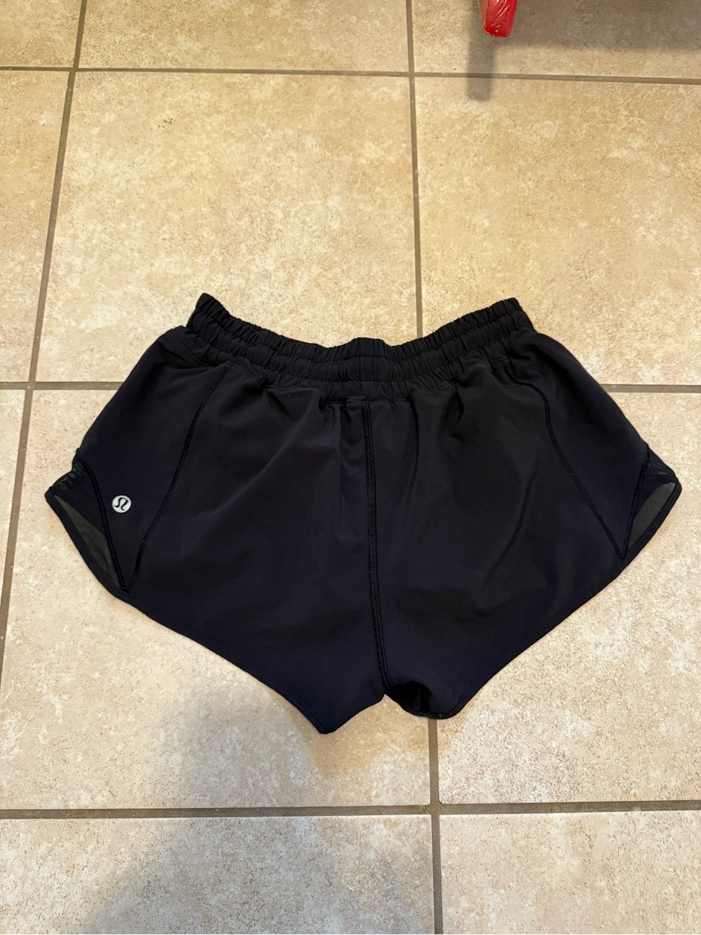 Lululemon Hotty Hot Shorts - Picture 2 of 2